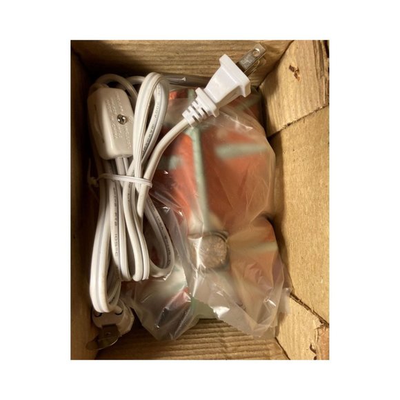 Vintage Holiday Expressions Porcelain Lighted House Christmas Village - Picture 3 of 11